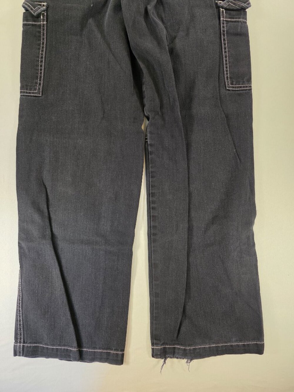Divided H&M Jeans 90s Y2K Era Cargo Pockets Black Women's Size 0 - Picture 15 of 16